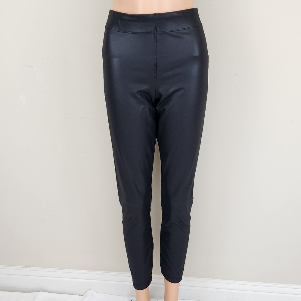 Max Studio Faux leather Pull-On Ankle Pants